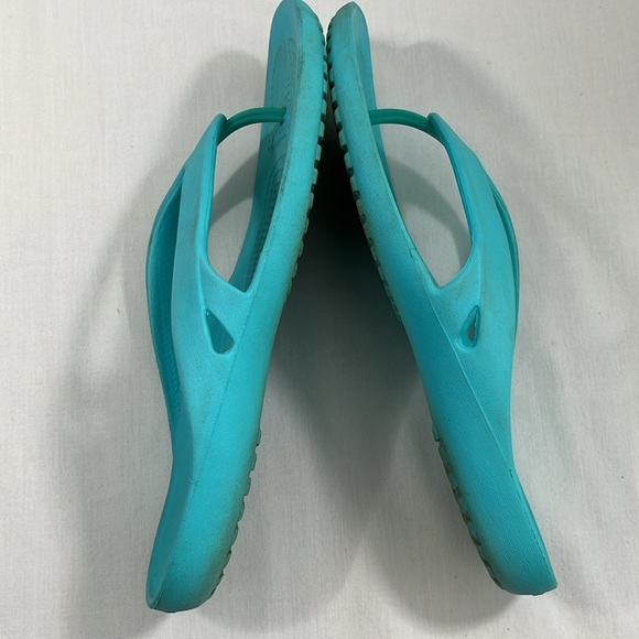CROCS Iconic Comfort Thong Flip Flop Sandals - Bright Light Blue, Wom 8 - Picture 6 of 10